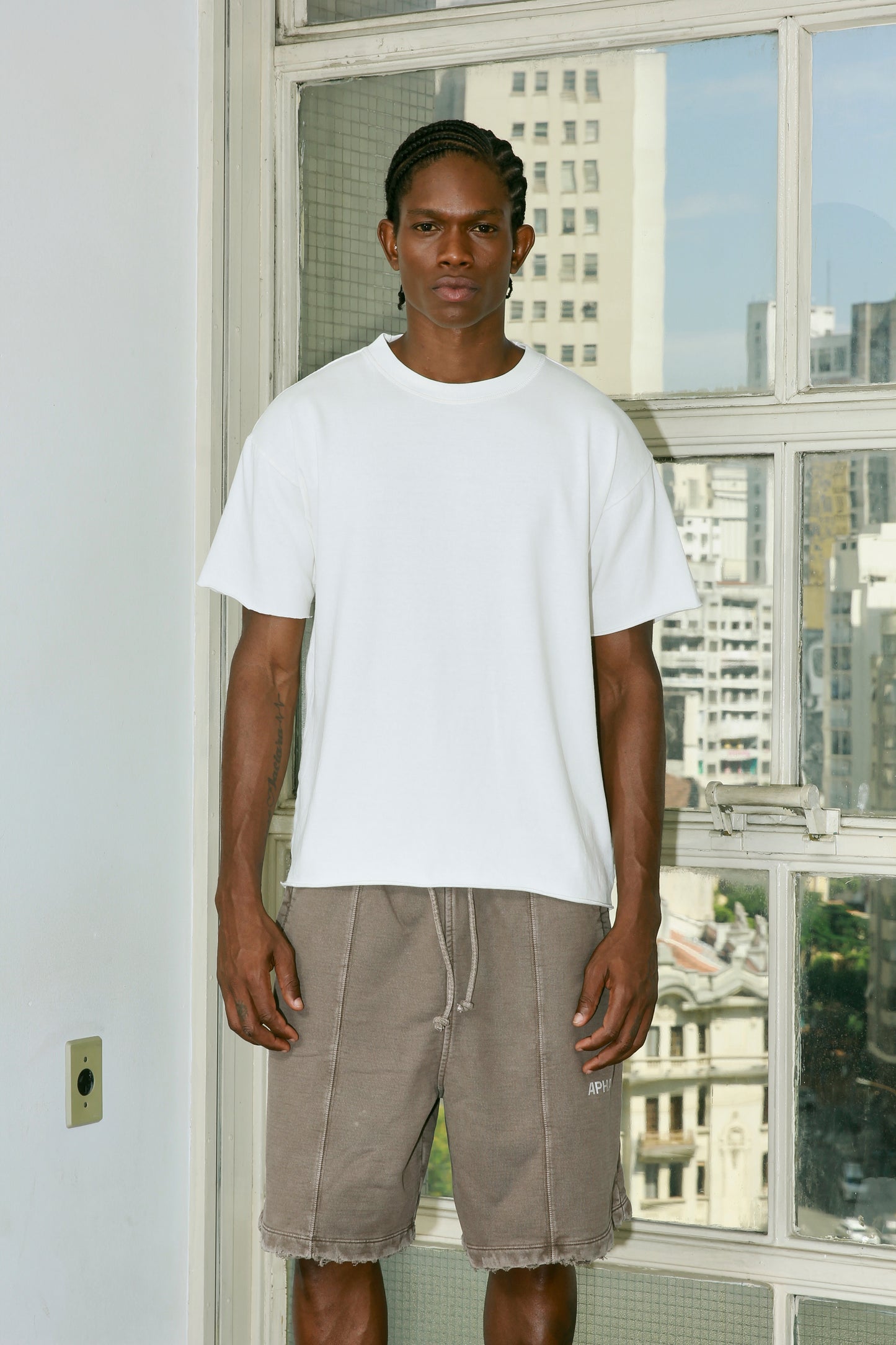 SHORTS APHASE " RELAXED SHORTS - STONED BEIGE "